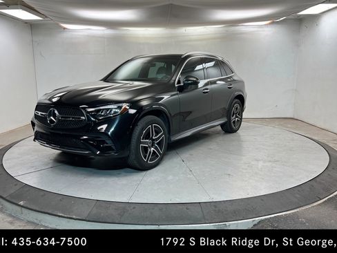 Used 2023 Mercedes-Benz GLC 300 w/ AMG Line image 1