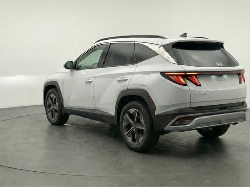 Used 2025 Hyundai Tucson SEL FWD image 6