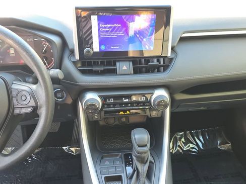 Used 2025 Toyota RAV4 XLE w/ Convenience Package FWD image 13