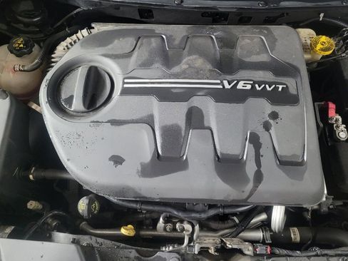 Used 2015 Jeep Cherokee Latitude w/ Comfort/Convenience Group image 30