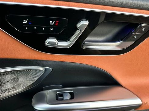 Certified 2025 Mercedes-Benz C 300 4MATIC Sedan image 20