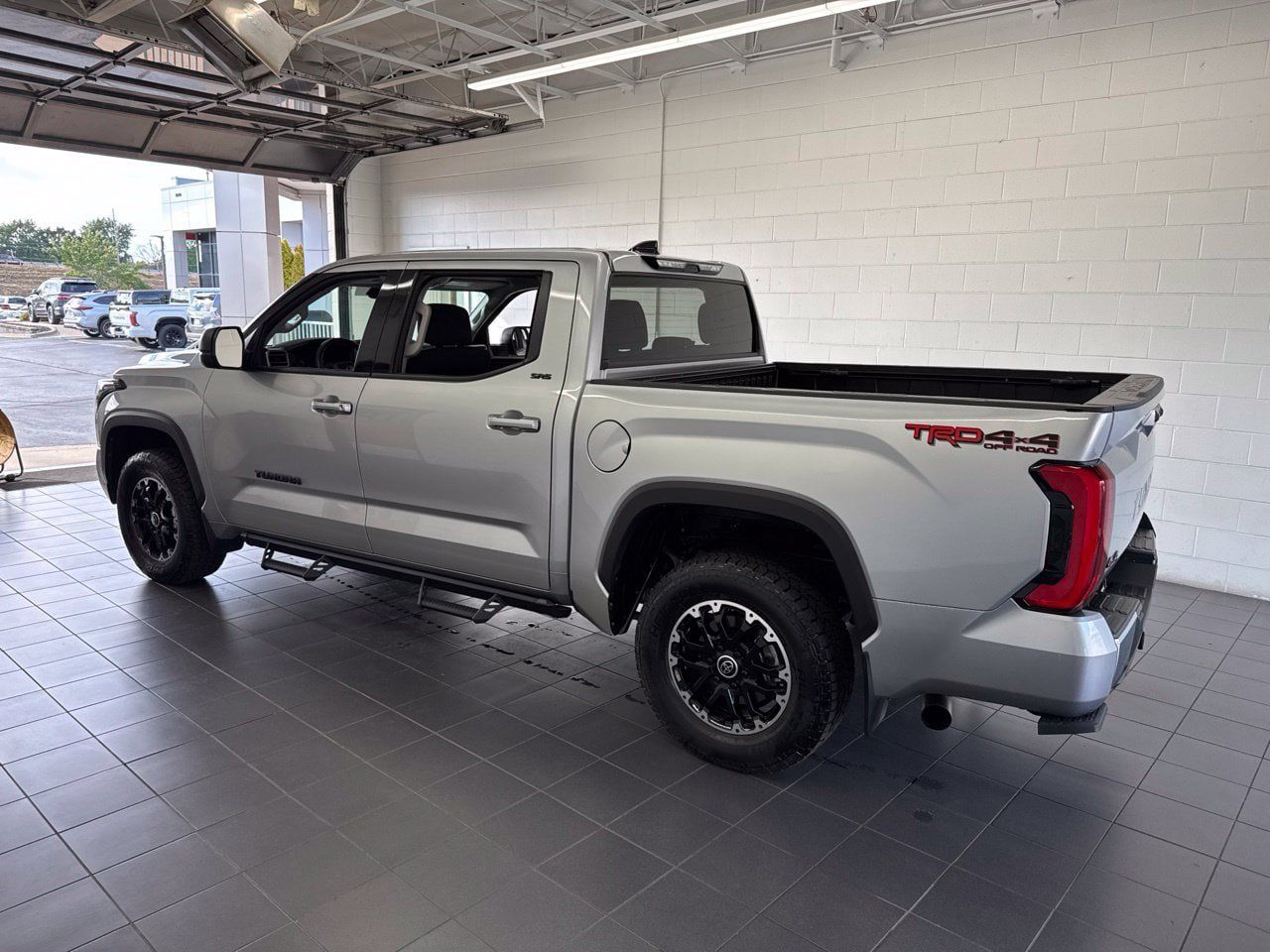 Used 2022 Toyota Tundra SR5 w/ TRD Off-Road Package AWD/4WD image 5