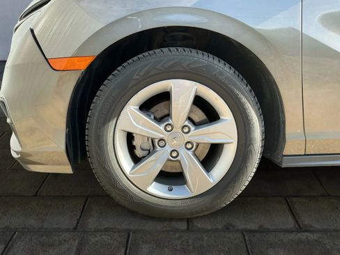 Used 2018 Honda Odyssey EX-L image 26