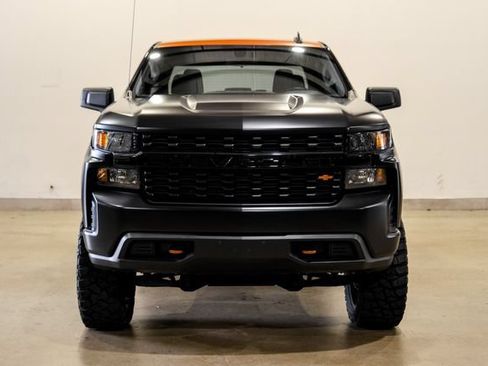 Used 2020 Chevrolet Silverado 1500 Custom w/ Custom Value Package RWD image 2