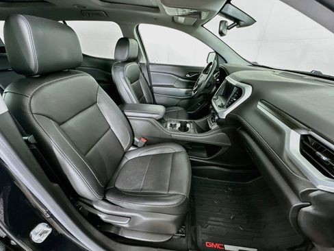 Used 2020 GMC Acadia SLT w/ LPO, Floor Liner Package FWD image 34