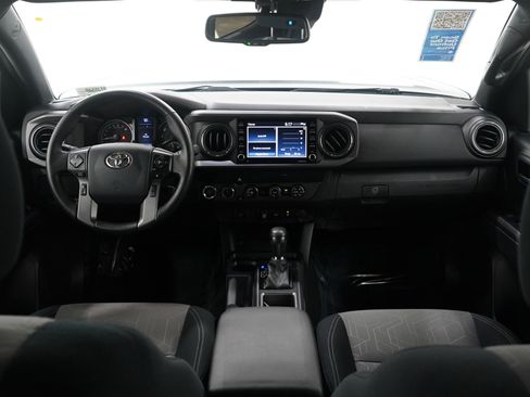 Used 2020 Toyota Tacoma TRD Off-Road image 12