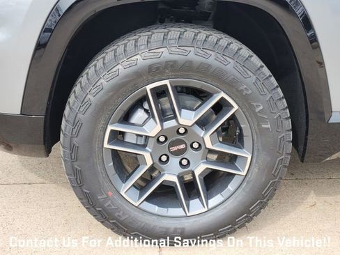 New 2026 GMC Terrain AT4 w/ Technology Package II AWD/4WD image 7