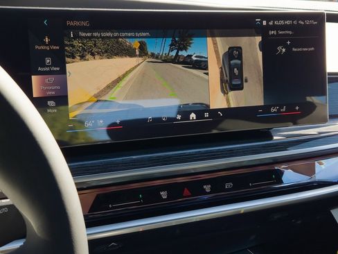 New 2026 BMW 740i w/ Premium Package image 14