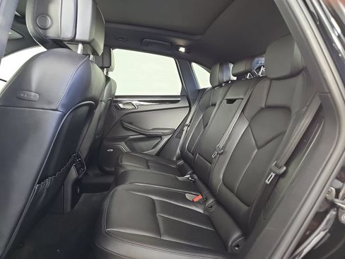 Used 2018 Porsche Macan S AWD/4WD image 14