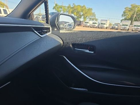 Used 2025 Toyota Corolla SE FWD image 12