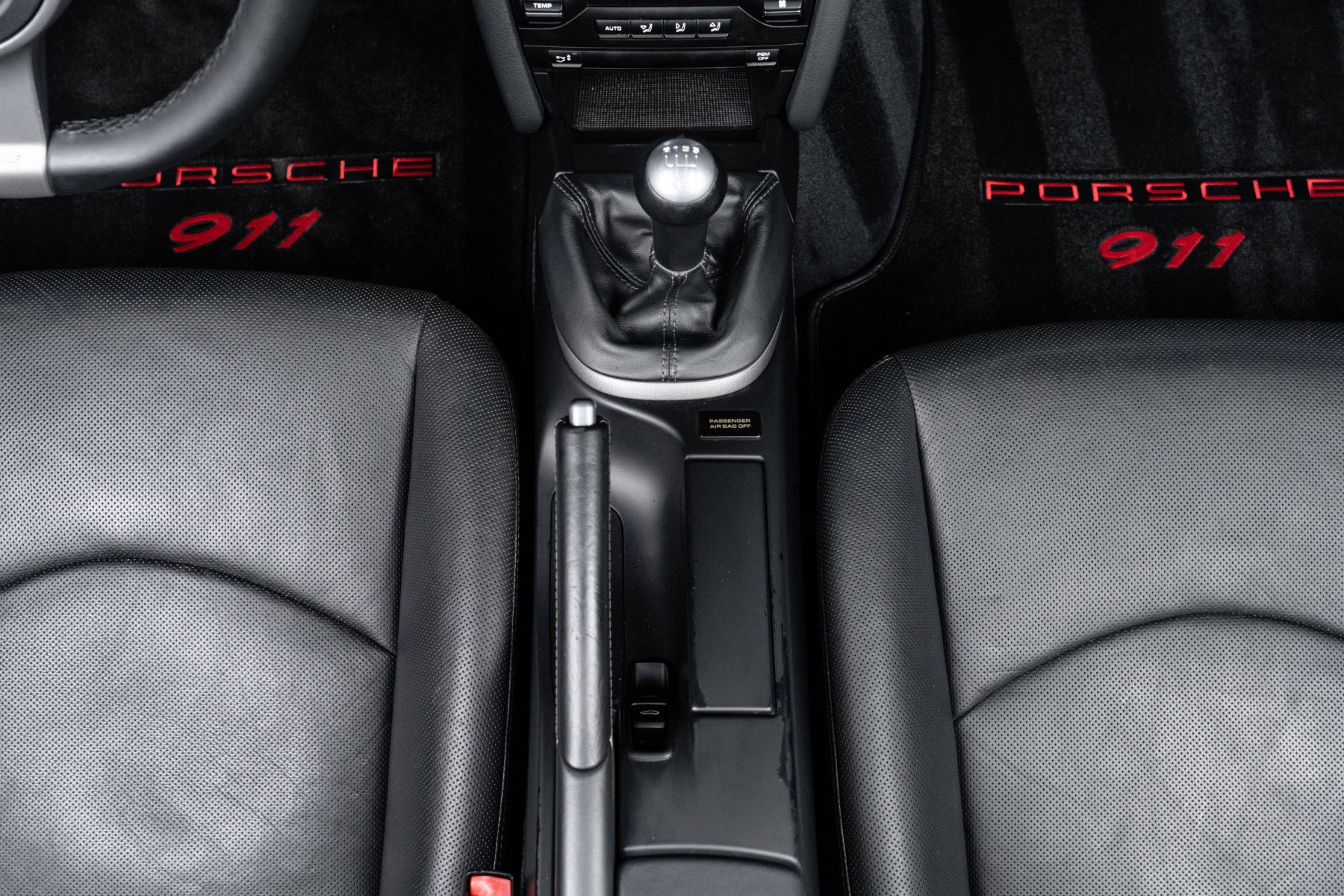 Used 2010 Porsche 911 Cabriolet image 52