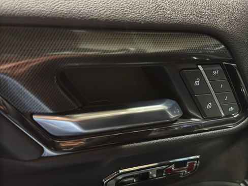 Used 2024 GMC Sierra 1500 AT4 w/ Technology Package image 40