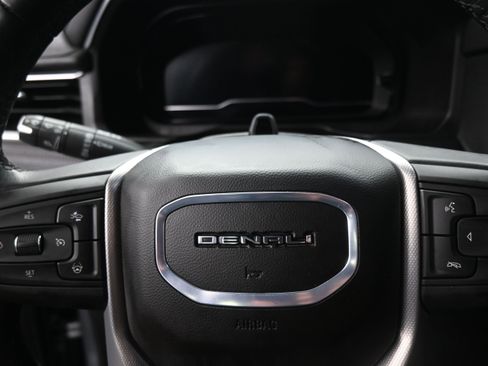 Used 2024 GMC Yukon XL Denali w/ Advanced Technology Package AWD/4WD image 16