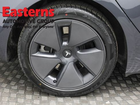 Used 2023 Tesla Model 3 Standard Range image 27