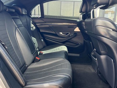 Used 2015 Mercedes-Benz S 550 Sedan w/ Sport Package w/ Sport Package image 15