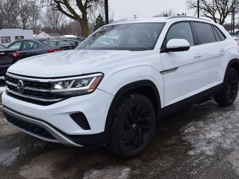 Used 2022 Volkswagen Atlas Cross Sport SE image 4
