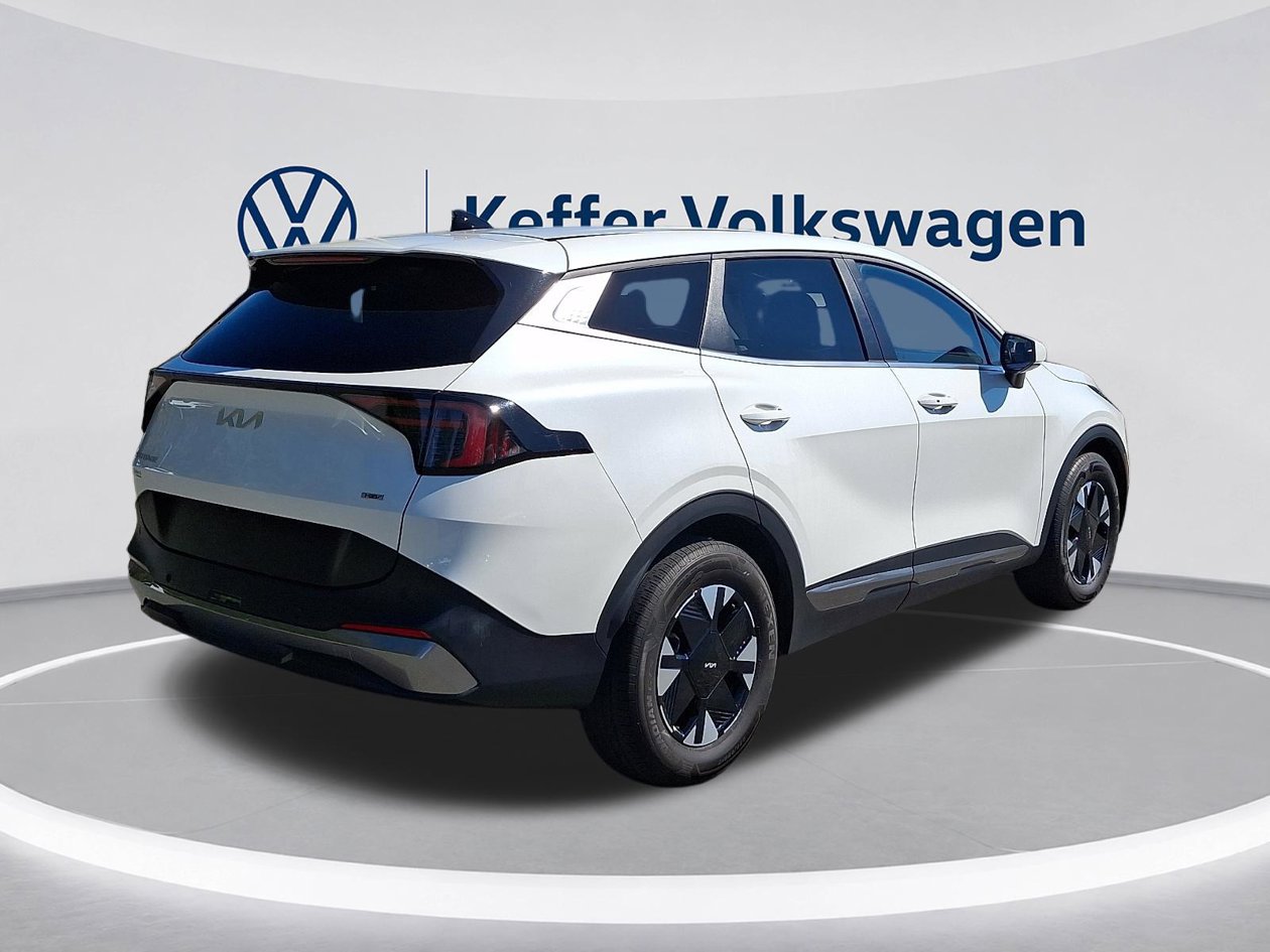 Used 2026 Kia Sportage LX FWD image 6