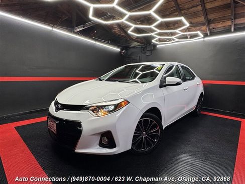 Used 2016 Toyota Corolla S image 2