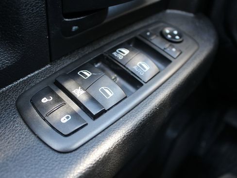 Used 2021 RAM 2500 Tradesman RWD image 9
