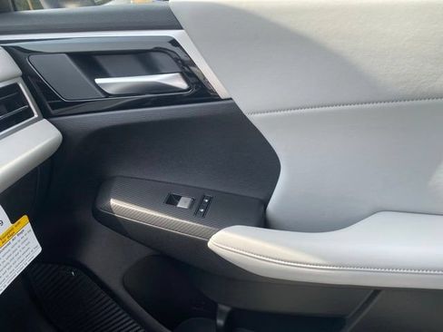 New 2026 Mitsubishi Outlander LE FWD image 20