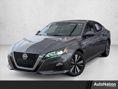 Used 2021 Nissan Altima 2.5 SV