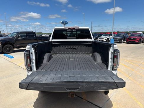 Used 2020 GMC Sierra 2500 AT4 w/ AT4 Premium Package AWD/4WD image 7