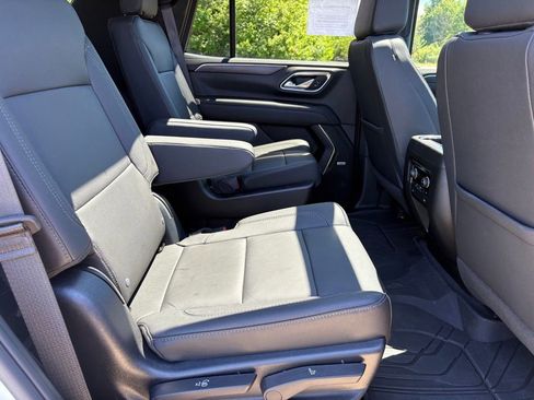 Used 2023 Chevrolet Tahoe Z71 w/ Z71 Off-Road Package AWD/4WD image 49