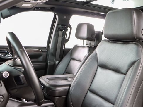 Used 2023 Chevrolet Tahoe Z71 w/ Luxury Package image 28