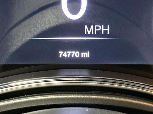 Used 2021 Jeep Grand Cherokee Limited w/ Trailer Tow Group IV image 6