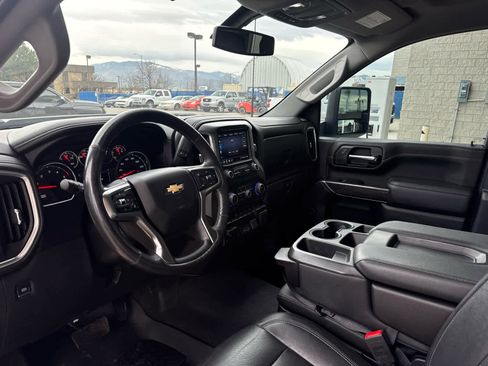 Used 2020 Chevrolet Silverado 2500 LTZ image 11
