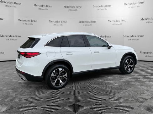 Used 2026 Mercedes-Benz GLC 350e 4MATIC image 5