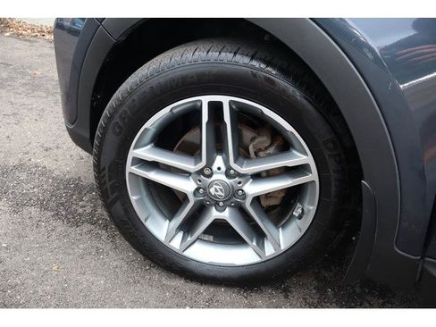 Used 2017 Hyundai Santa Fe Limited w/ Cargo Package AWD/4WD image 19