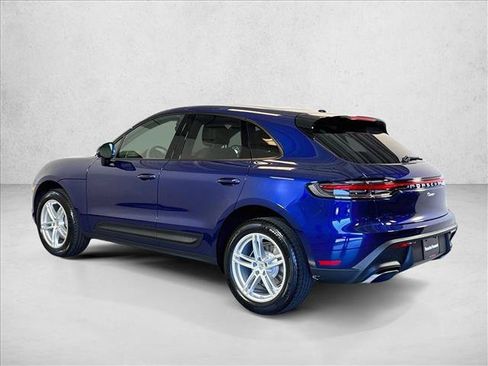 Used 2026 Porsche Macan AWD/4WD image 3