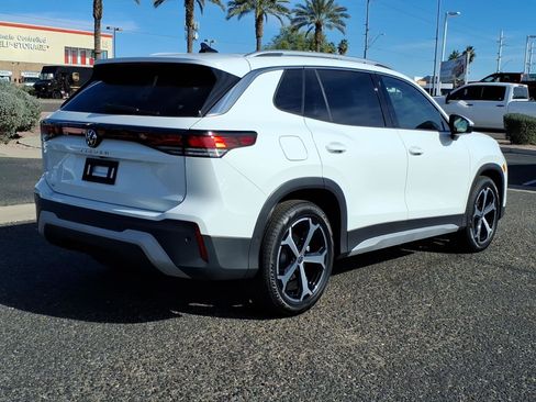 New 2026 Volkswagen Tiguan SE image 7