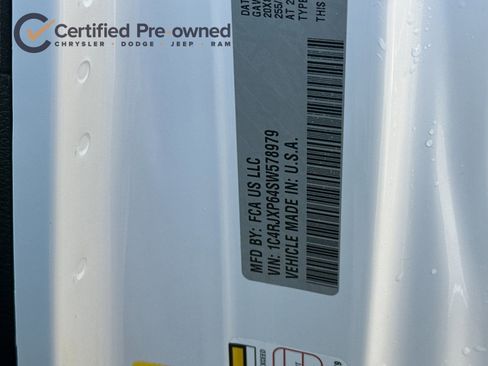 Certified 2025 Jeep Wrangler Sahara 4xe w/ Safety Group image 29