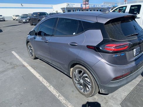 Used 2023 Chevrolet Bolt LT w/ Infotainment Package image 7