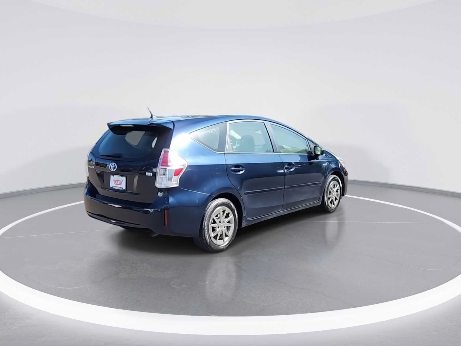 Certified 2017 Toyota Prius V Two FWD image 8