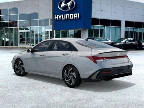 New 2025 Hyundai Elantra Sport image 5
