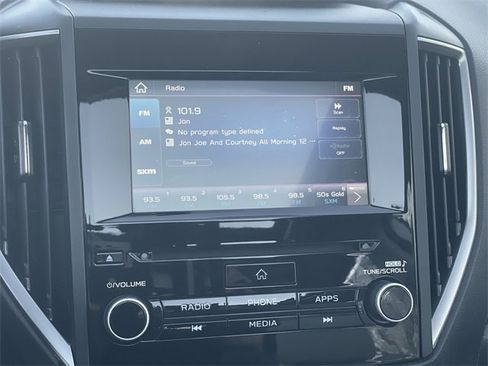 Used 2021 Subaru Forester Premium image 13