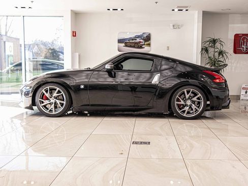 Used 2014 Nissan 370Z Base w/ Sport Package image 6