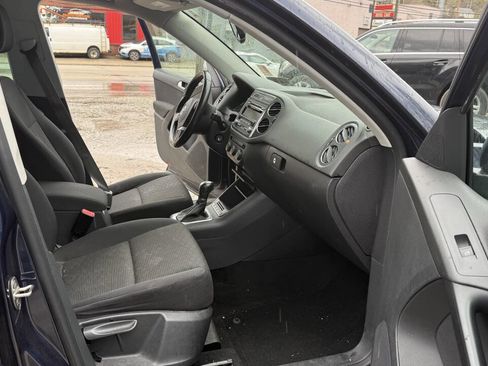 Used 2013 Volkswagen Tiguan S image 17