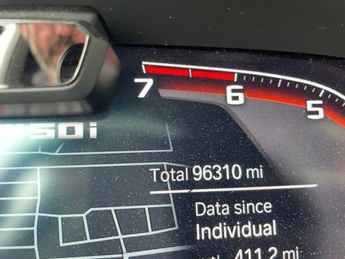 Used 2021 BMW X5 M50i AWD/4WD image 11