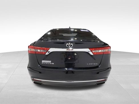 Used 2016 Toyota Avalon Limited w/ Toyota Safety Sense Package FWD image 2