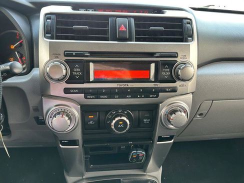 Used 2010 Toyota 4Runner SR5 AWD/4WD image 10