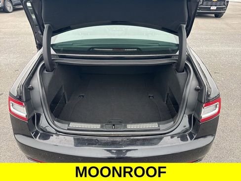 Used 2019 Lincoln Continental Reserve image 17