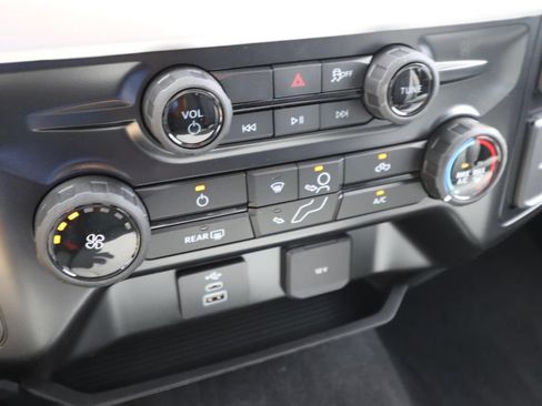 New 2026 Ford F250 XL AWD/4WD image 19