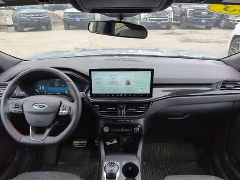 Certified 2023 Ford Escape ST-Line Select w/ Tech Pack #2 image 15