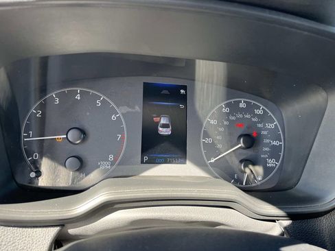 Used 2023 Toyota Corolla LE image 32