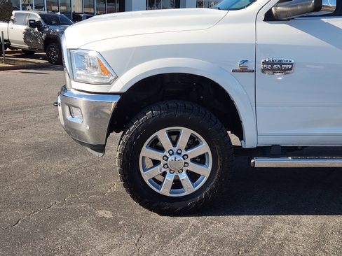 Used 2018 RAM 3500 Laramie Longhorn image 9