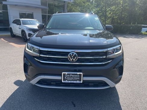 Certified 2022 Volkswagen Atlas SE image 6